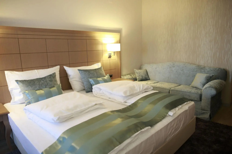 Hotel Raca
