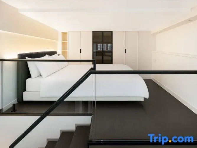 1 Bedroom Deluxe Suite