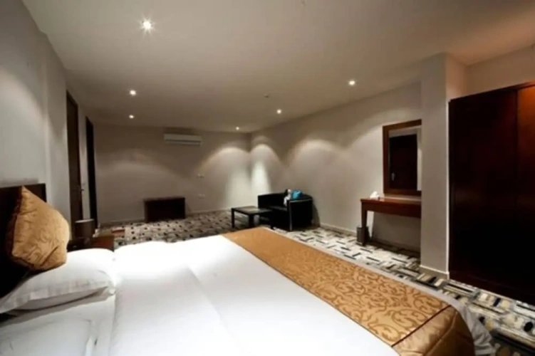 2 Bedrooms Suite