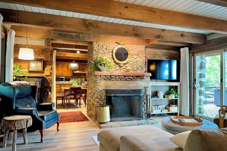2 Bedrooms Cottage