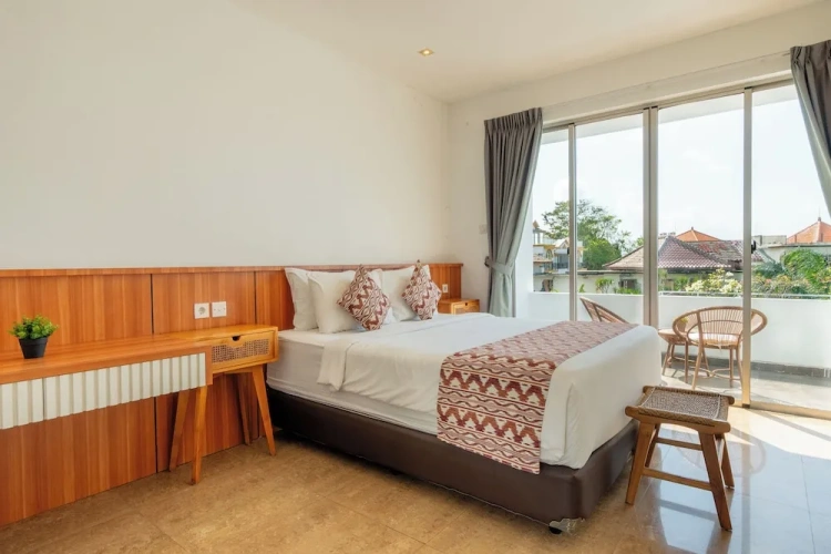 2 Bedrooms Villa