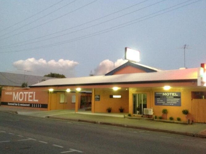 Parkside Motel Over view