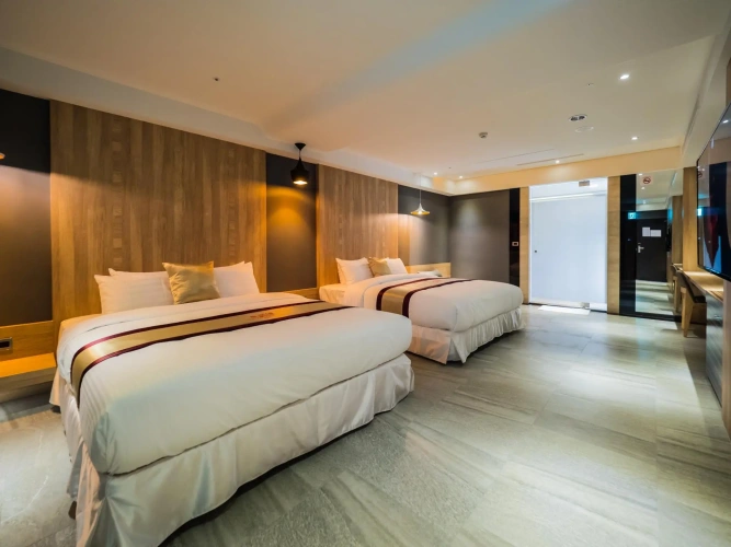 Business Quadruple room