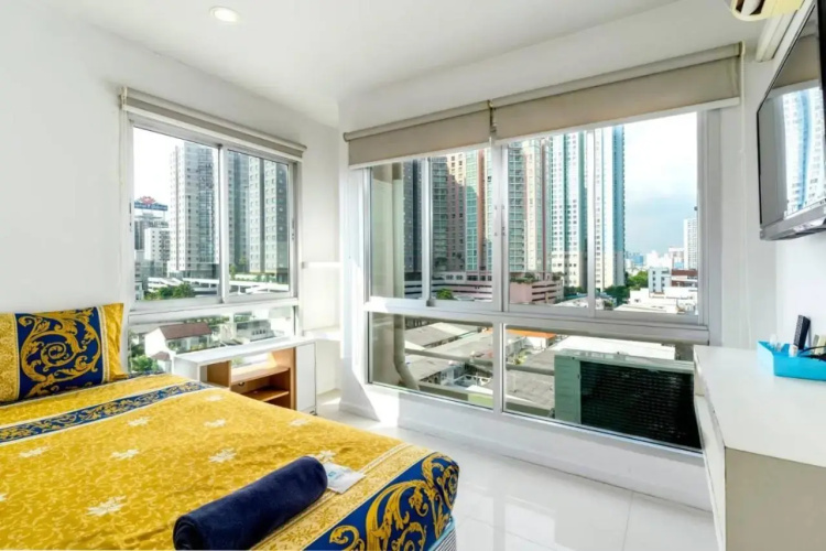 Right Place Sathorn