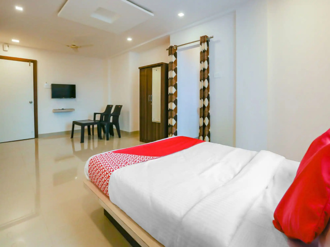 OYO Flagship 15826 Pingara Executive