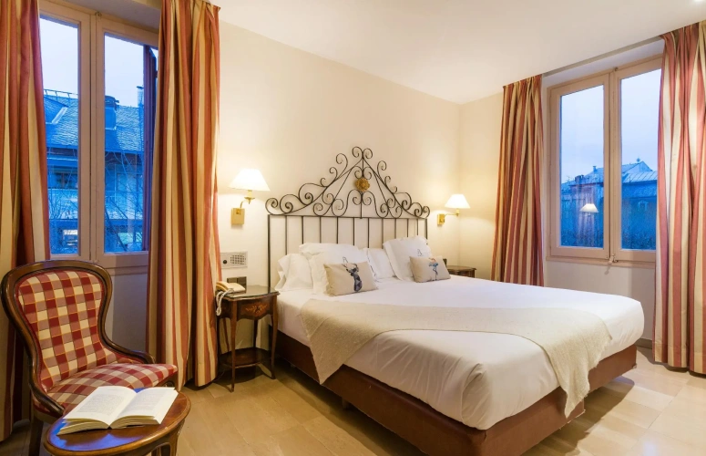 Superior room