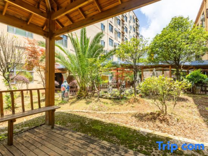Paulolia Holiday Hotel