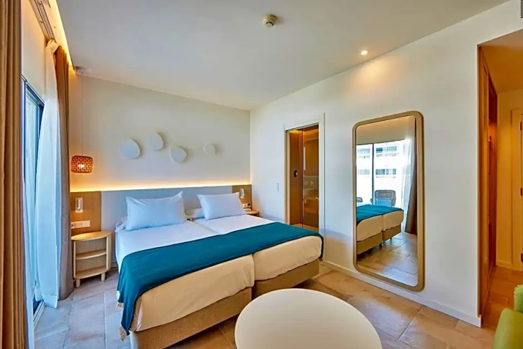 Twin room