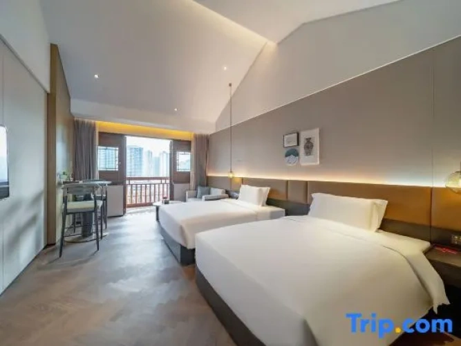 Deluxe Double room with balcony