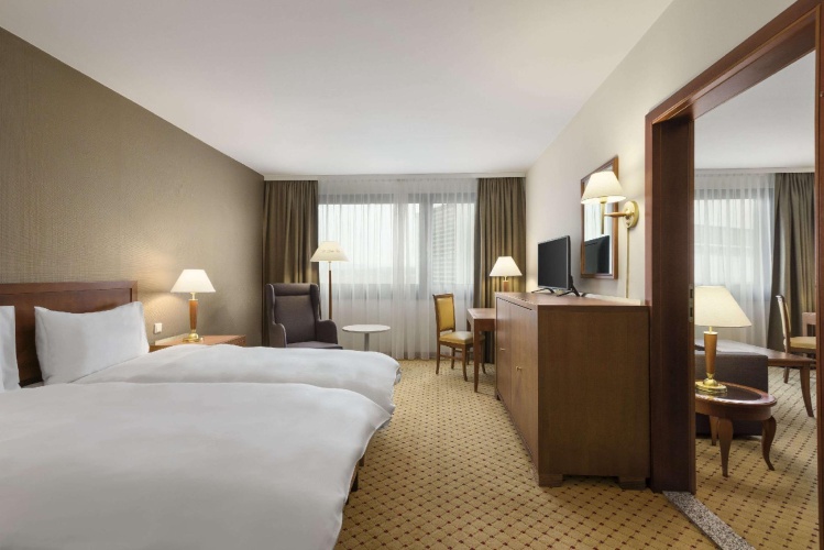 Double Suite