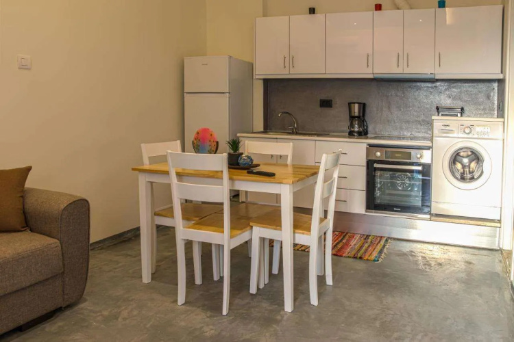Danai House