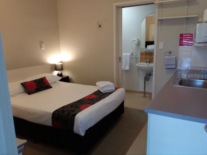 Economy Double Studio
