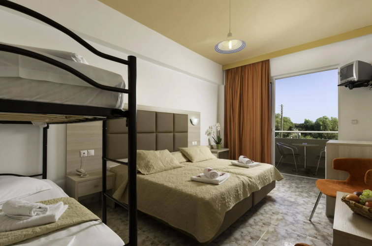 Relax Hotel