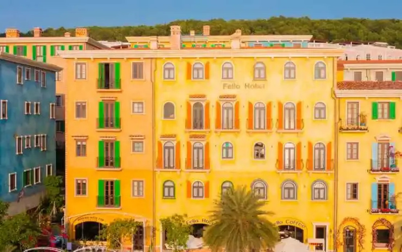 Fella Hotel