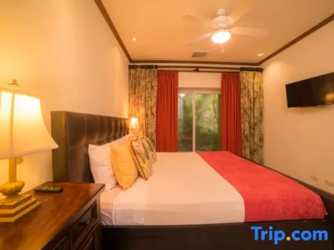 3 Bedrooms Apartment