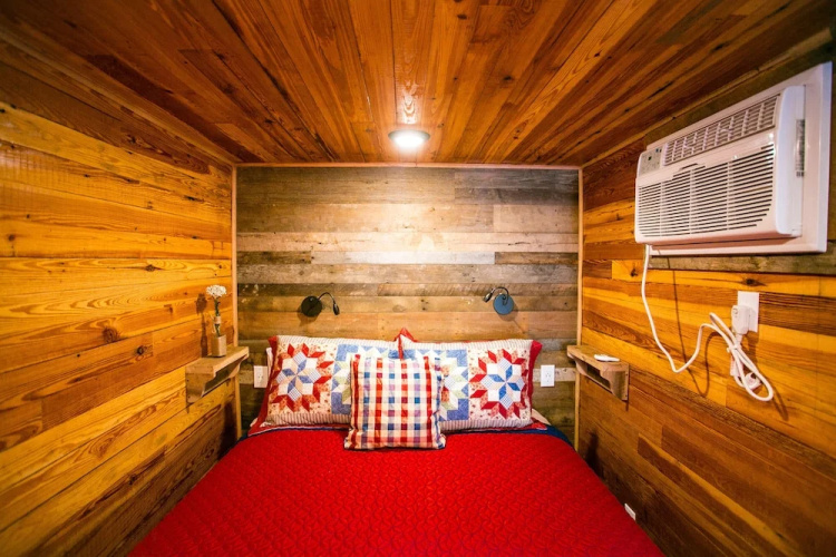 Long Cove Cabins