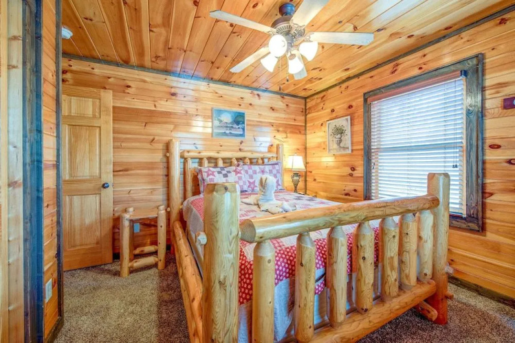 Standing Bear Lodge by Jackson Mountain Rentals