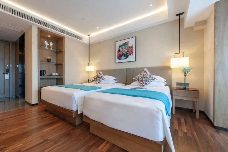 Standard Triple Family room