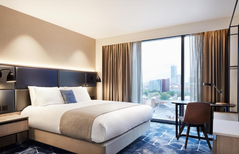 Double Club room