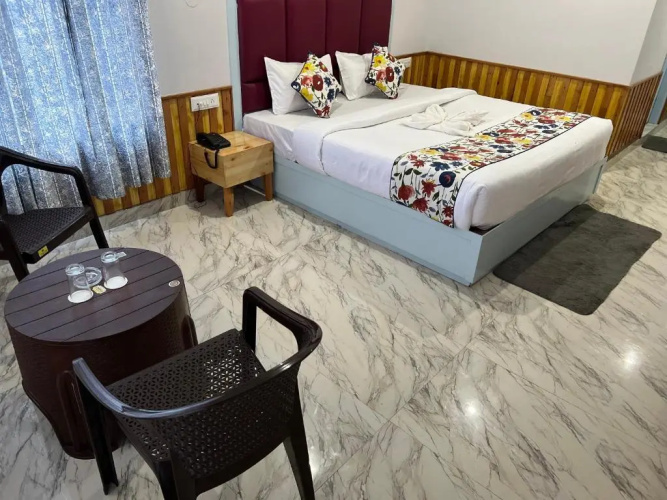 Hotel Apple Flower - 마날리
