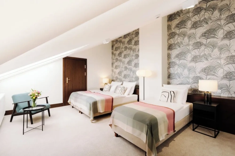 Classic Triple room