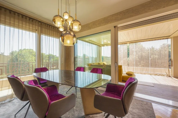 2 Bedrooms Deluxe Apartment