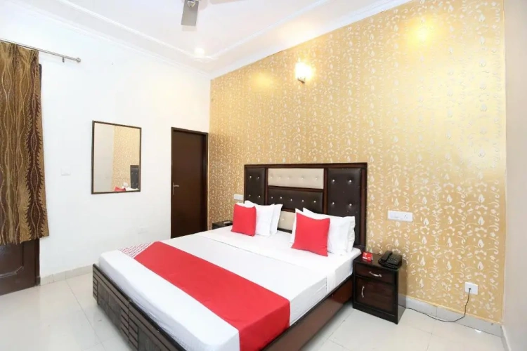 Classic Triple room