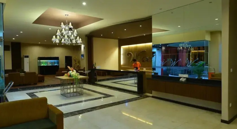 Wixel Hotel by Amazing Kendari