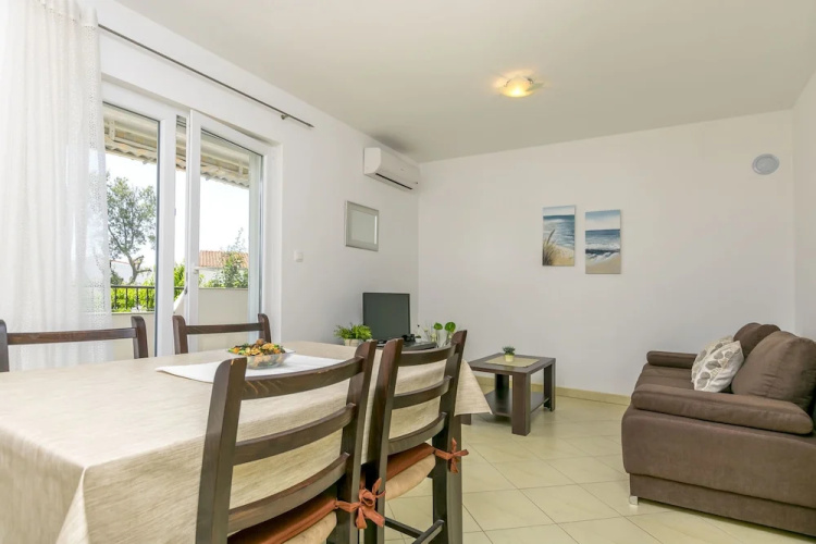 Apartments Ivan