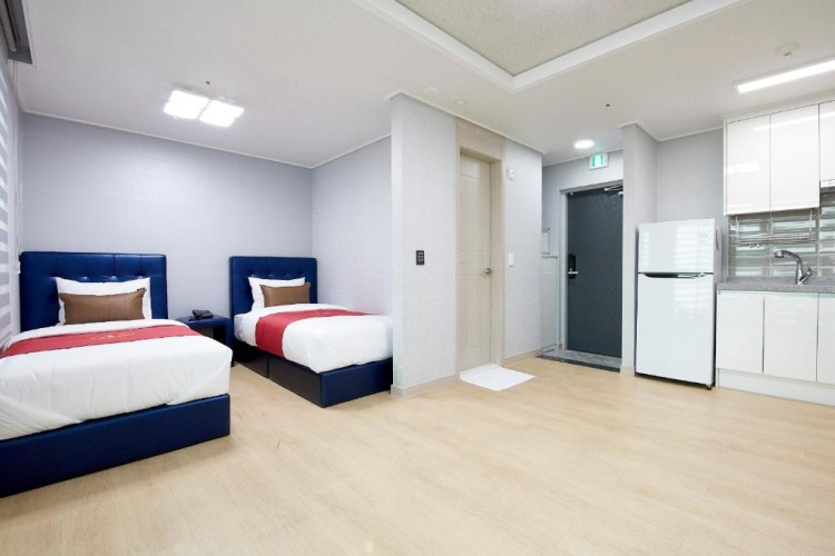 Standard Twin room with sea view