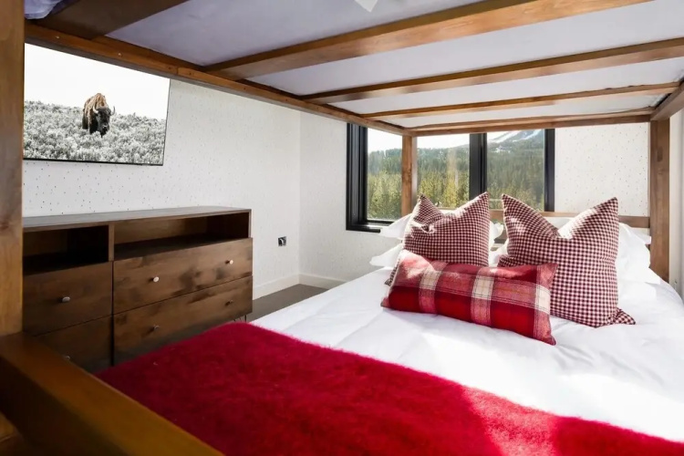 225 Lakelodge 2 Bedroom Condo by Moonlight Basin Lodging