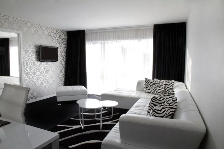 2 Bedrooms Executive Suite