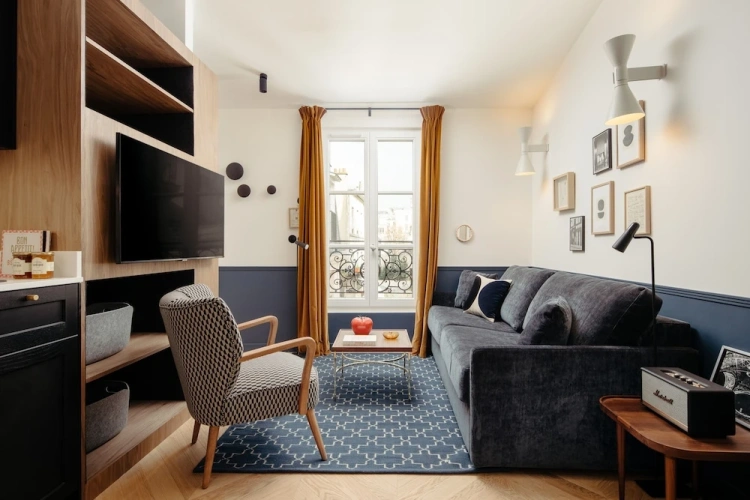 Deluxe Apartment