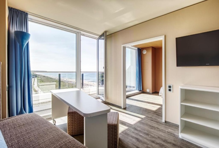 Double Suite with balcony and with partial sea view
