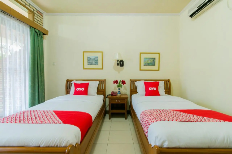 1924 Hotel Rafflesia