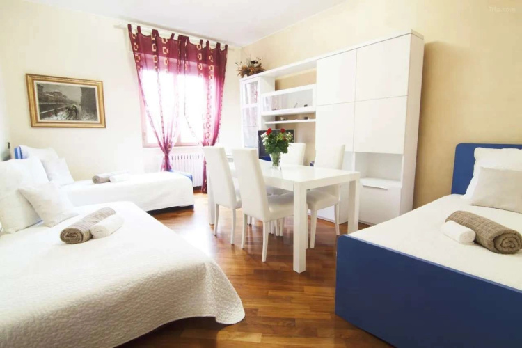 Alessia's Flat - Tortona