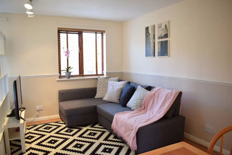 2 Bedroom Flat in Canada Water
