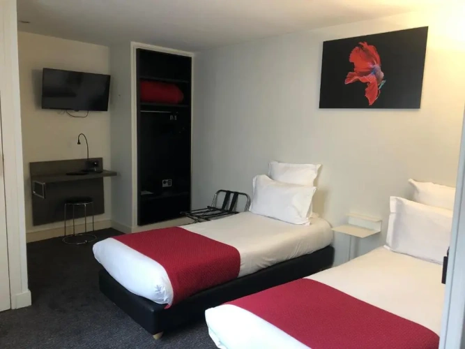 Standard Twin room