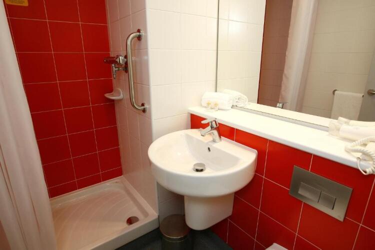 Travelodge Madrid Alcala