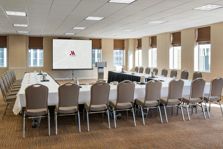 The Lincoln Marriott Cornhusker Hotel photo 20