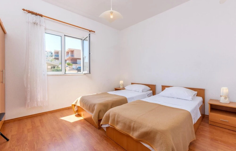Awesome Home in Sevid With 5 Bedrooms