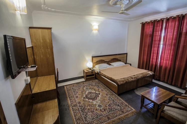 WOW STAYZ2 Hotel The Lodge