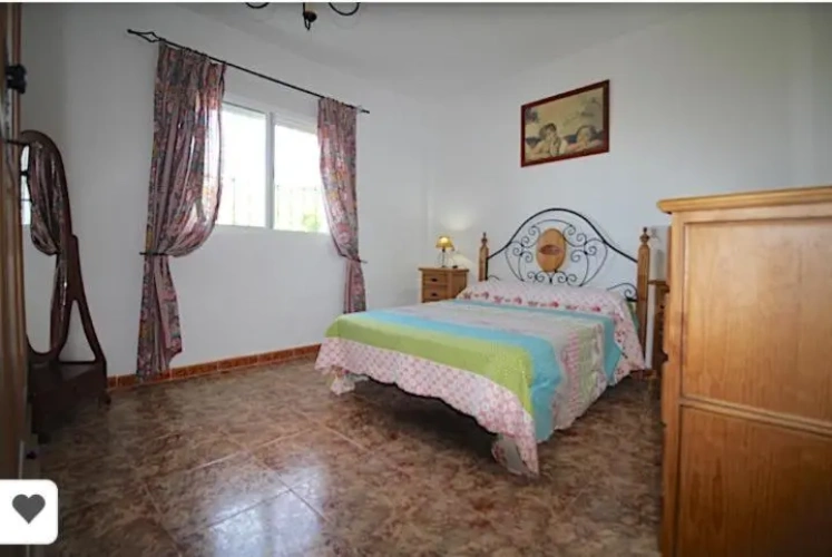 3 Bedrooms Villa