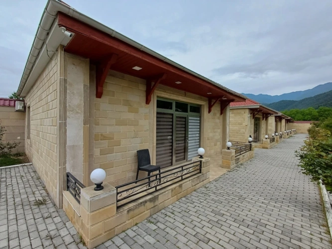 2 Bedrooms Villa