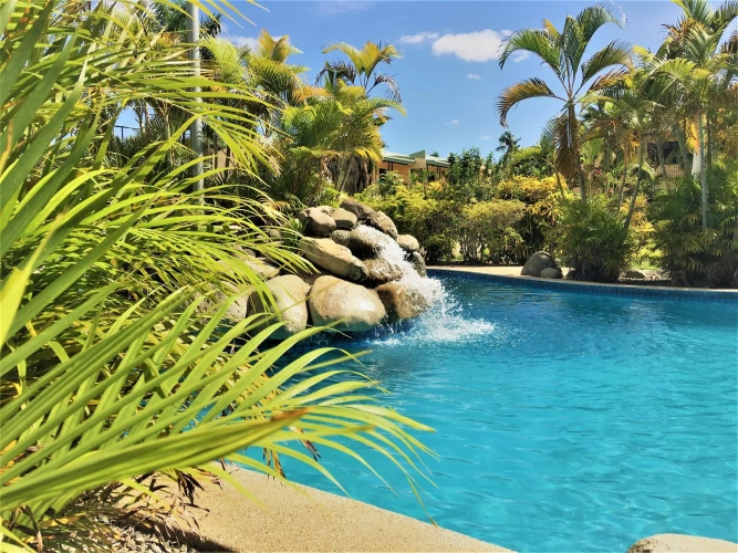 2 Bedrooms Villa with balcony and with view