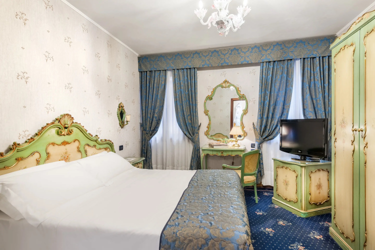 Hotel Montecarlo