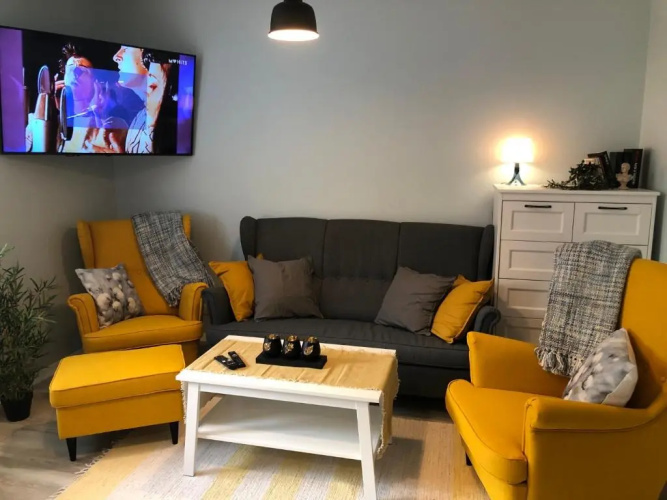 Niine apartment 12