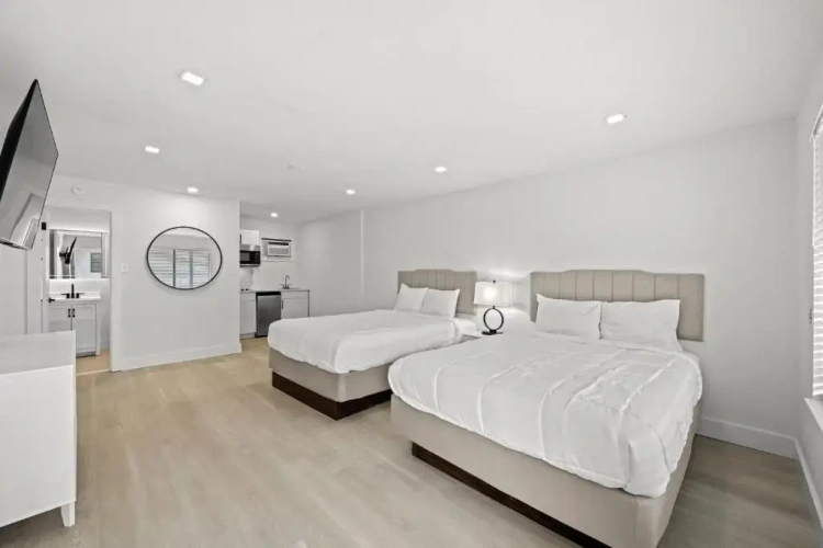 Deluxe Double Suite