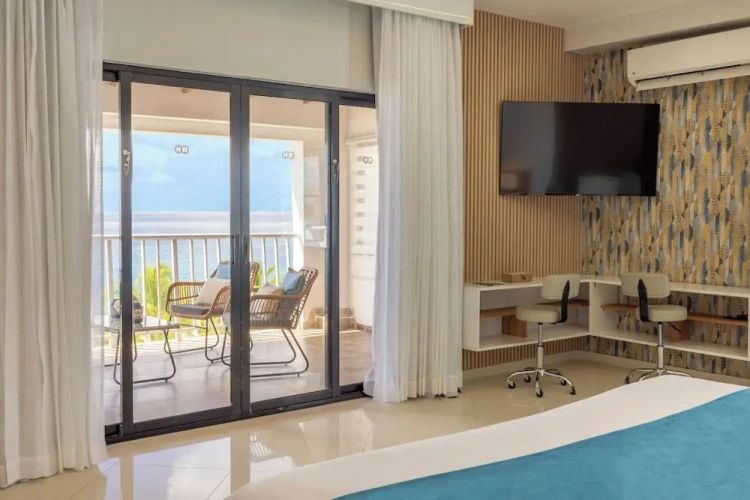 Junior Suite with balcony and with sea view