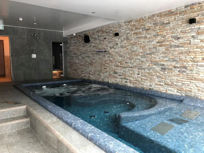 Mountain Lodge